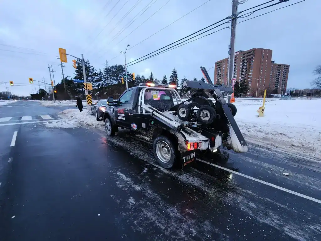 Emergency breakdown kit for Highway 417 commuters in Ottawa featuring safety gear and roadside essentials recommended by SMC Towing Group - SMC Towing Group Emergency breakdown kit for Highway 417 commuters in Ottawa featuring safety gear and roadside essentials recommended by SMC Towing Group